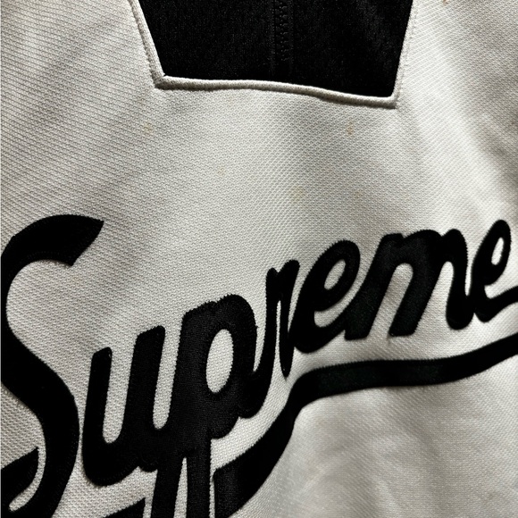 Supreme hooded Hockey Jersey White size L used - Picture 6 of 6